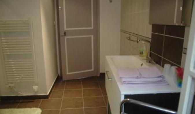 Le Puits Fortifie Salives Kamer foto