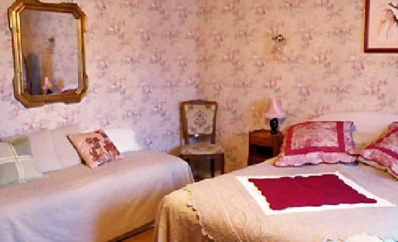 Le Puits Fortifie Salives Kamer foto